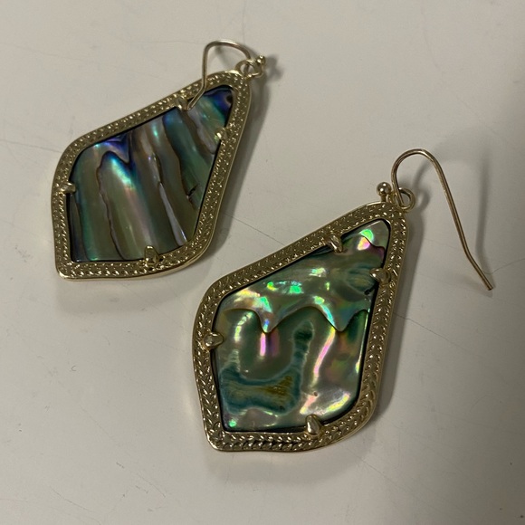 Kendra Scott Alex Drop Earrings in Abalone Shell - Picture 4 of 6